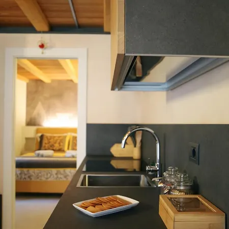 Romana Apartment *